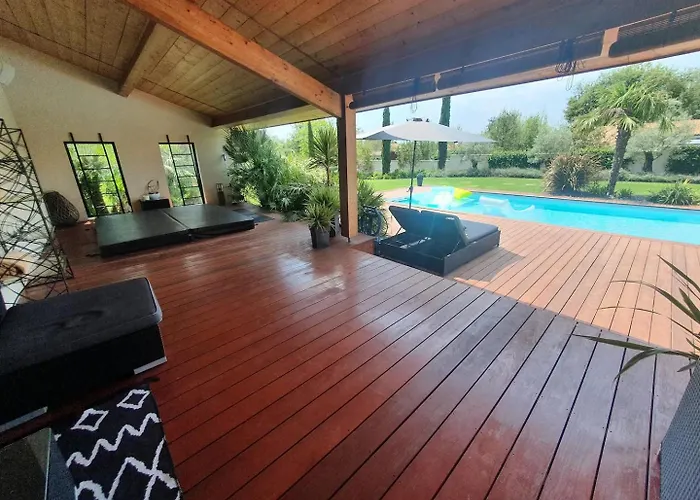 别墅 Le Domaine Des Oliviers *